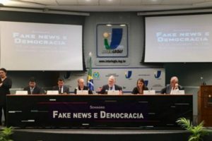 A quem cabe definir se uma notícia é fake ou não?