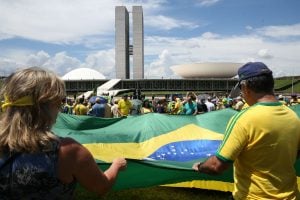 Passamos de país mais amado do mundo para sermos o mais odiado