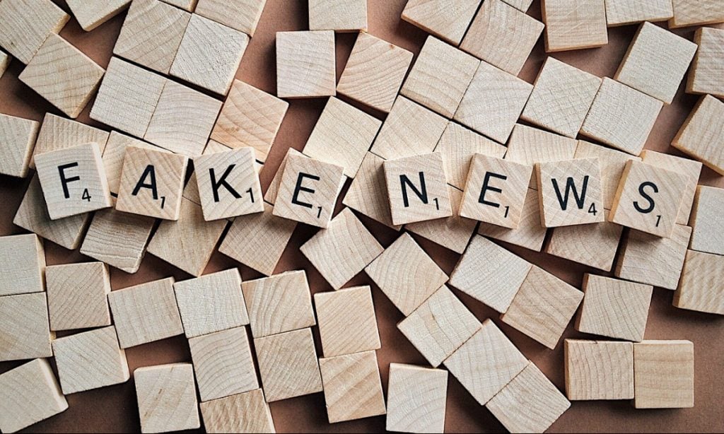 É possível confiar no conteúdo dos livros na era das fake news?