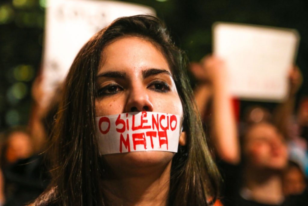 Nós, homens religiosos, devemos combater o machismo nas comunidades de fé