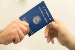 O 1º de maio e o Deus que toma partido