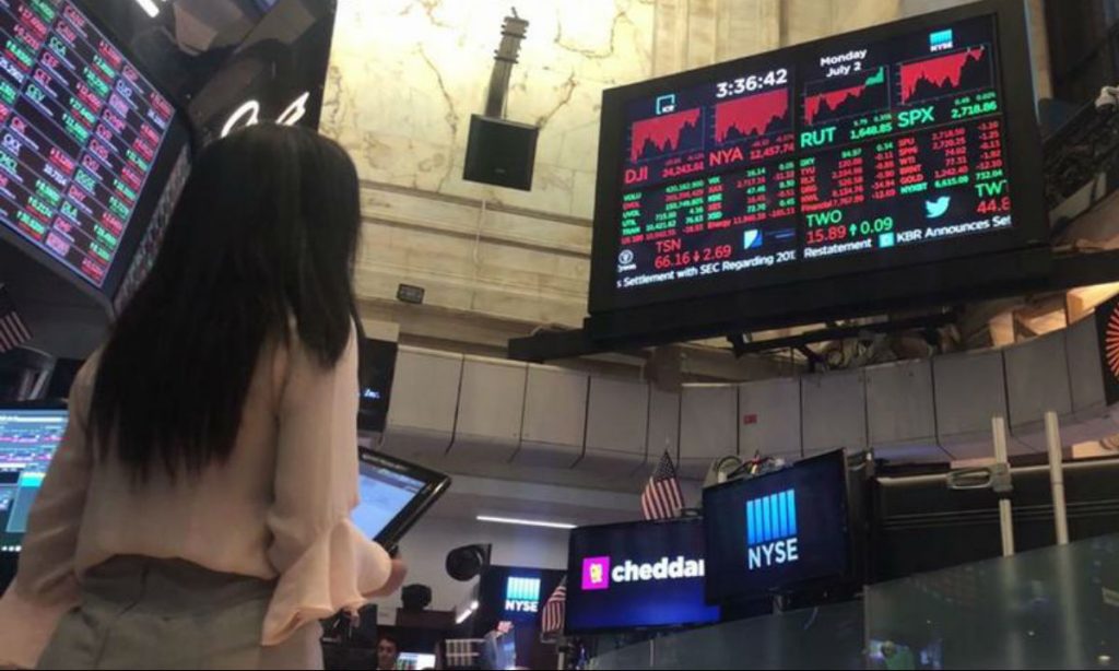Bolsas europeias abrem a terça-feira em alta
