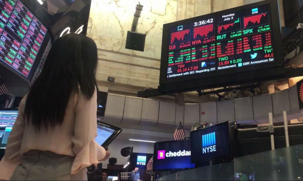 Bolsas europeias abrem a terça-feira em alta