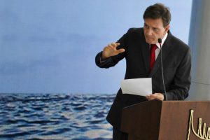Câmara do Rio rejeita pedido de impeachment contra Crivella