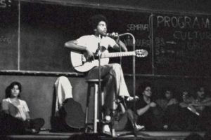 Do show na USP em 73 ao Lula Livre,