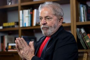 OAS terá que devolver a Lula valor pago por apartamento no Guarujá