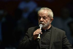 Juíza nega pedidos de entrevista a Lula por estar 'inelegível'