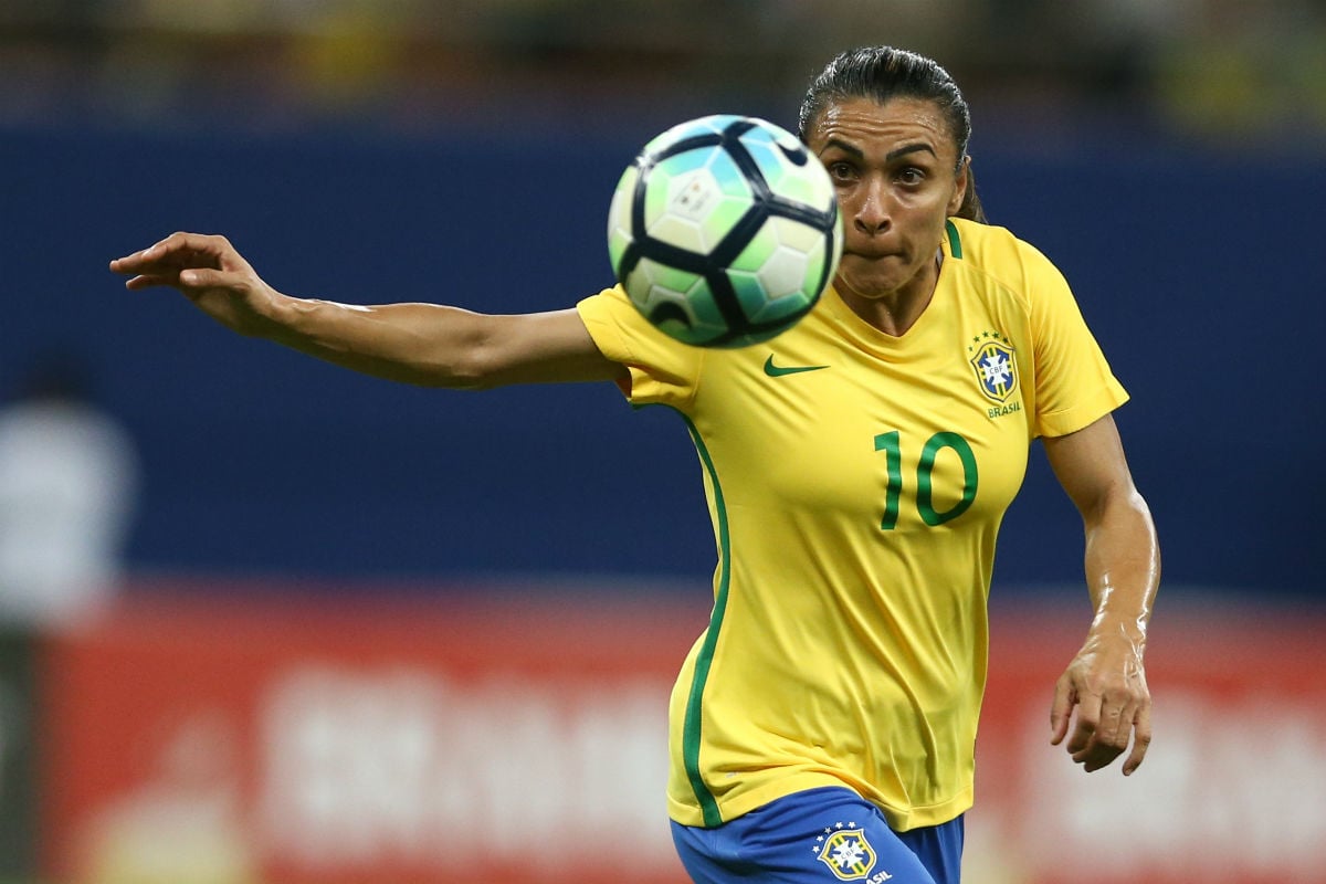 Rainha Marta: deputados de Alagoas aprovam novo nome para estádio