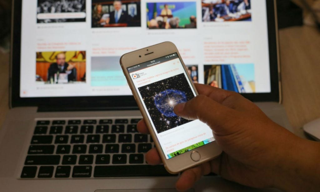 Hacker antirracista: conheça a história de Ana Carolina da Hora