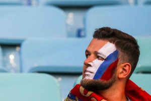 Mais impostos, menos aposentadorias: a conta da Copa para os russos