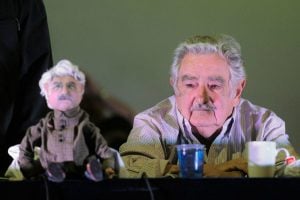 Pepe Mujica revela tumor no esôfago: ‘Enquanto puder, continuarei a militar’