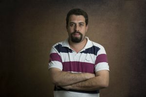 Apoiador de Bolsonaro ameaçou com arma colaboradora, diz Boulos