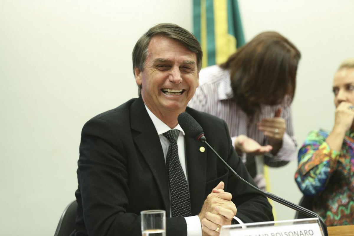 Carteira de trabalho verde e amarela de Bolsonaro, volta à escravidão