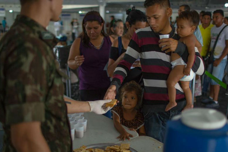 Temer avalia distribuir senhas para limitar entrada de venezuelanos