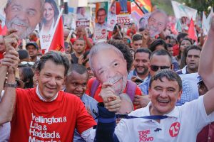 CNT/MDA: Com 37,3% dos votos, Lula cresce, assim como Bolsonaro