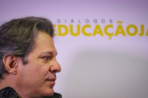 Ministério Público acusa Haddad de improbidade por suposto caixa dois