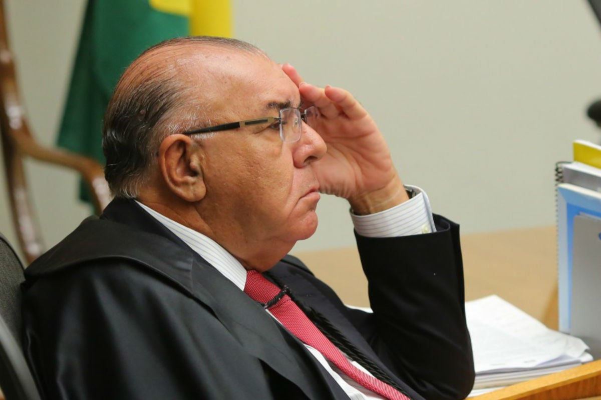Todas as instituições devem sair em defesa do sistema eleitoral, diz presidente em exercício do STJ