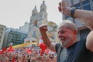 Lula: 'Cada um de vocês terá que ser Lula fazendo campanha'