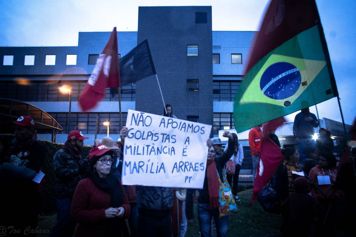 Diversos manifestantes prestaram apoio à candidatura de Marília Arraes em Pernambuco 