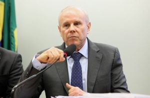 Mantega diz que não será ministro de Lula: 'Fico na retaguarda'