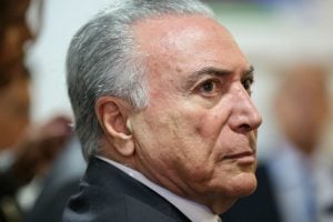 Temer troca reajuste de 16,38% a juízes por fim de auxílio-moradia