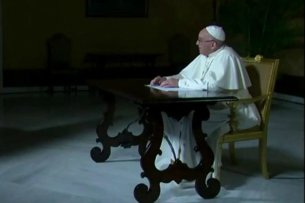 Vergonha e dor, diz Vaticano sobre escândalo de padres pedófilos
