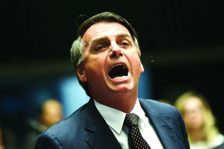 ‘Perigo real’ fez intelectuais e artistas se unirem contra Bolsonaro