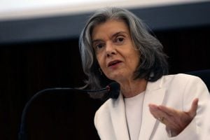 Cármen Lúcia deixa comando do STF com remorso por caso de Lula?