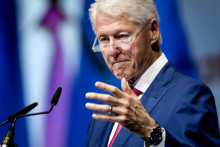 Bill Clinton pede a brasileiros que não votem movidos pela raiva