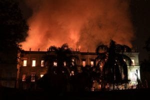 O Brasil sem Brasil: emblema da tragédia do Museu Nacional