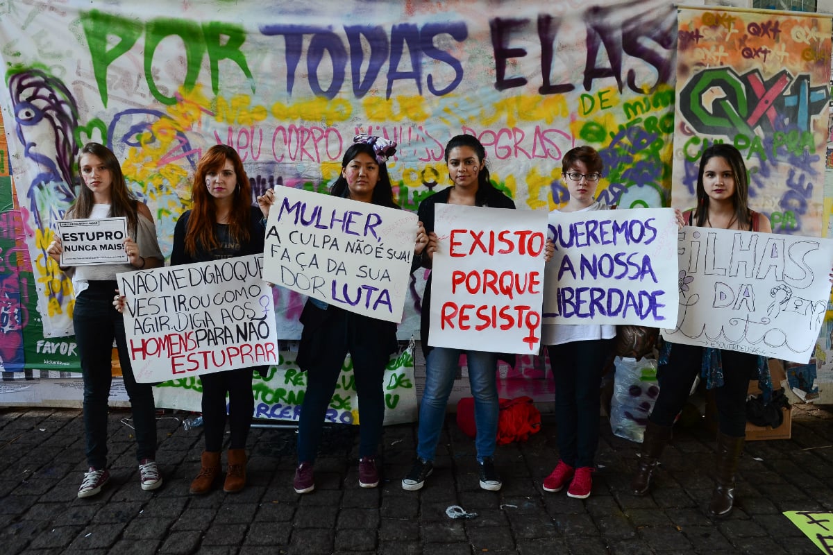 O que pode ser feito aos invasores do ‘Mulheres Unidas contra Bolsonaro’?