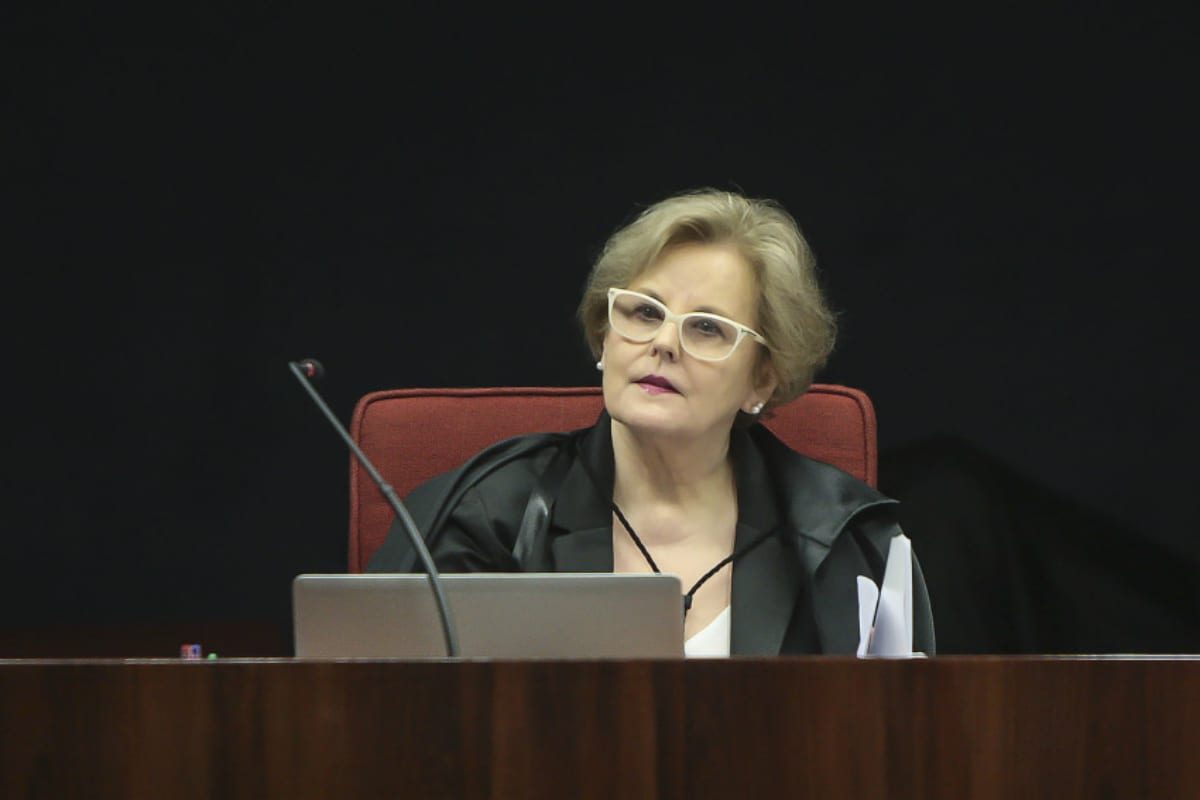 Decisão de Rosa Weber sobre orçamento secreto divide colegiado do STF