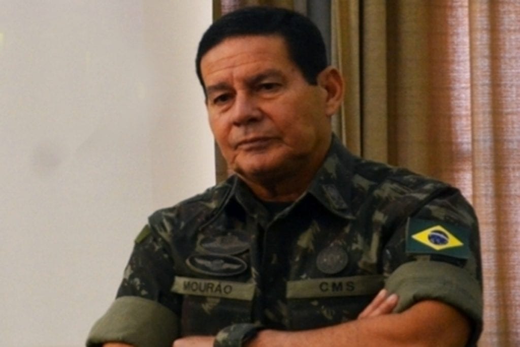 Mourão diz que ministros do STF têm ‘medo da própria sombra’ e minimiza chance de golpe