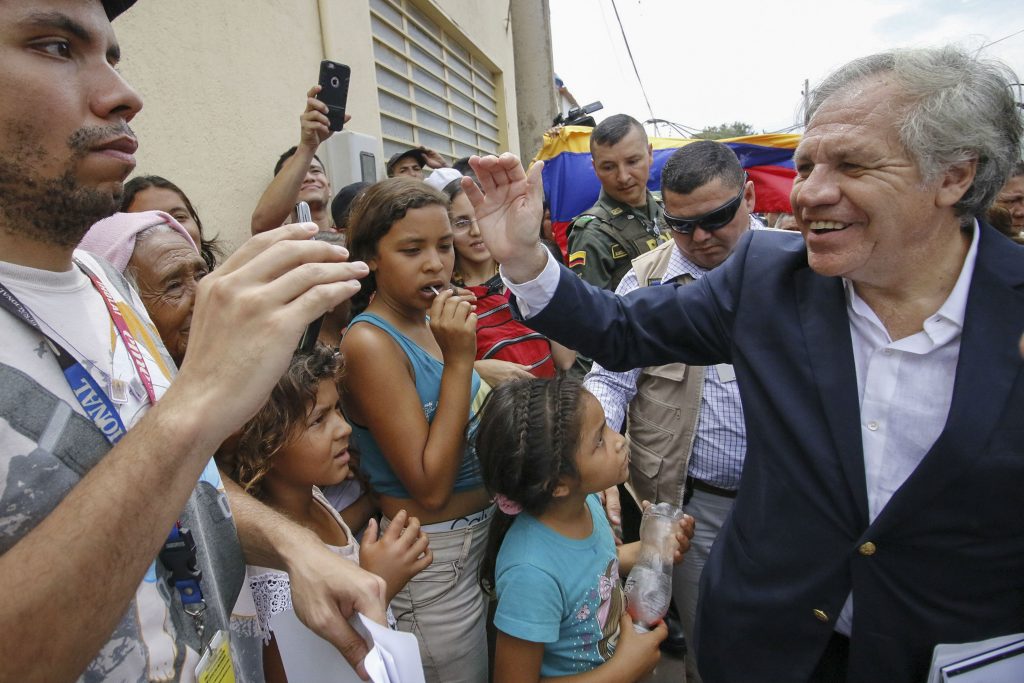Secretário-geral da OEA não descarta intervenção militar contra Maduro