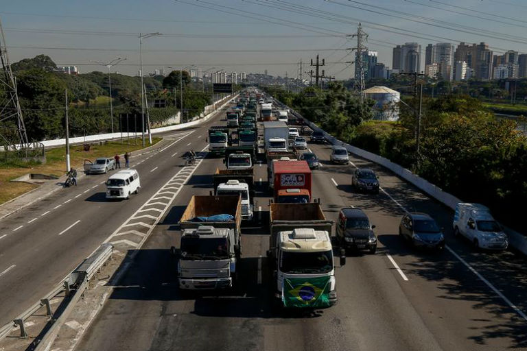 FMI reduz para 1,4% previsão de crescimento do Brasil em 2018