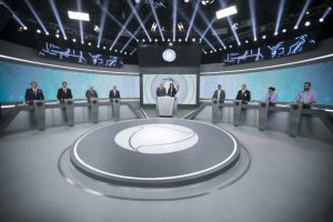 Bolsonaro e Haddad são os principais alvos no debate da Record