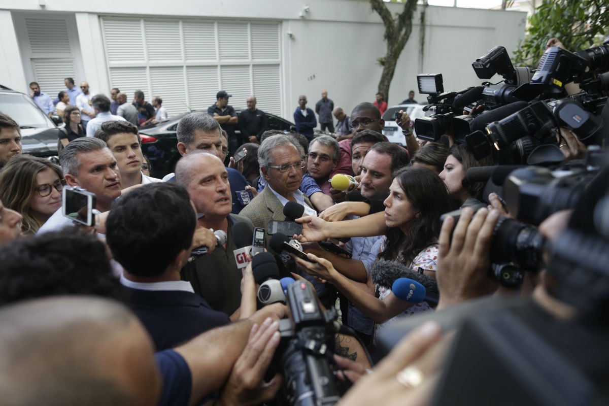 Futuros ministros de Bolsonaro, Lorenzoni e Guedes confirmaram as fusões 