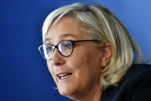 Marine Le Pen: 'Bolsonaro diz coisas desagradáveis, intransponíveis na França'