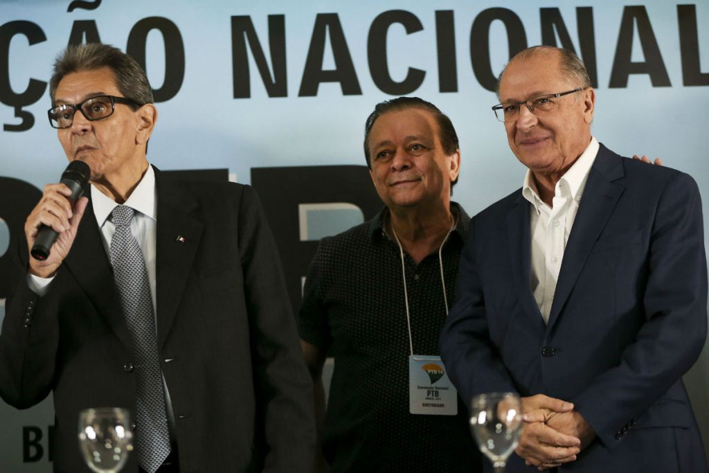 Após compor com Alckmin, PTB declara apoio a Bolsonaro