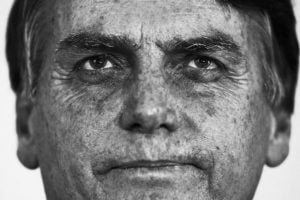 Bolsonaro “três em um”