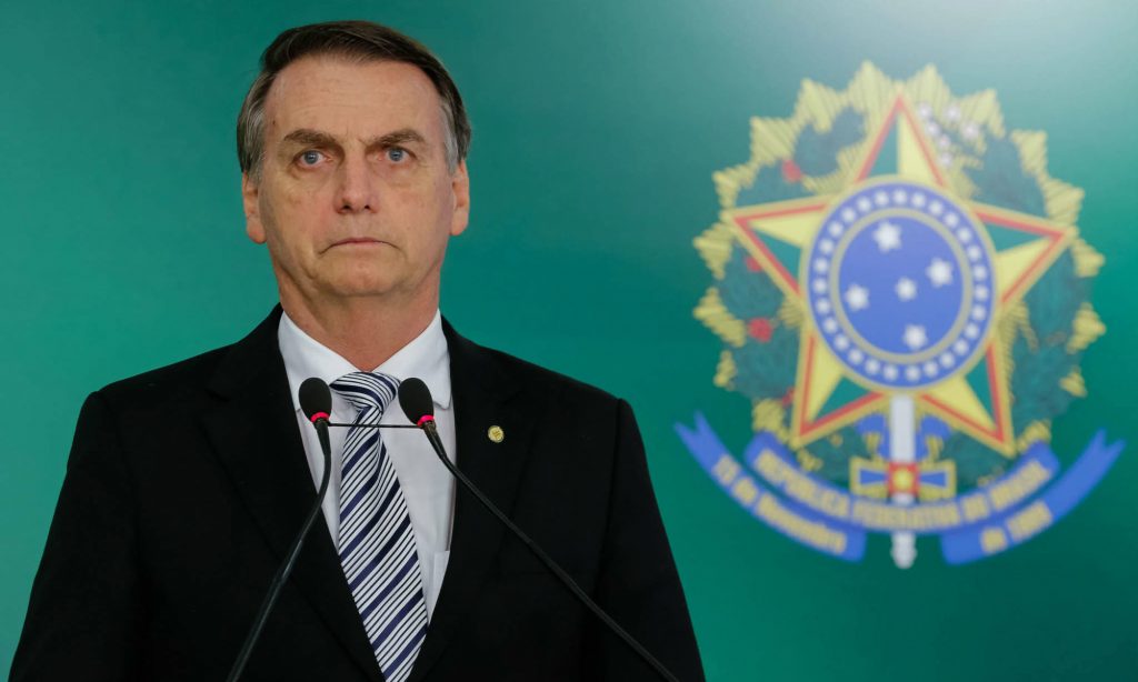 Avanço da oposição a Trump nos EUA atrapalha futuro governo Bolsonaro