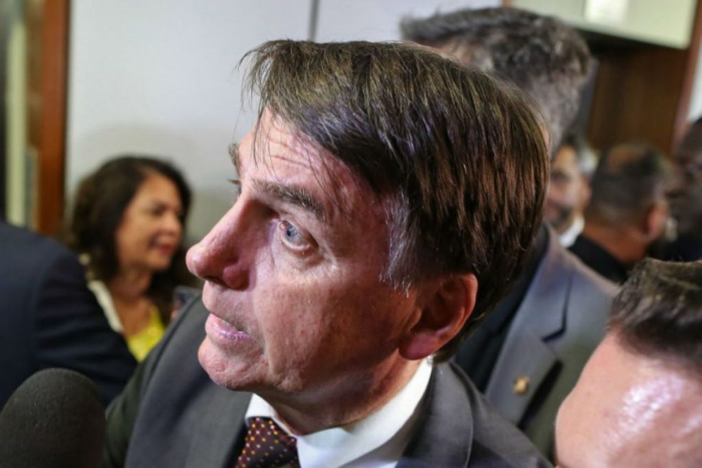 Em mais um recuo, Bolsonaro diz que manterá Ministério do Trabalho