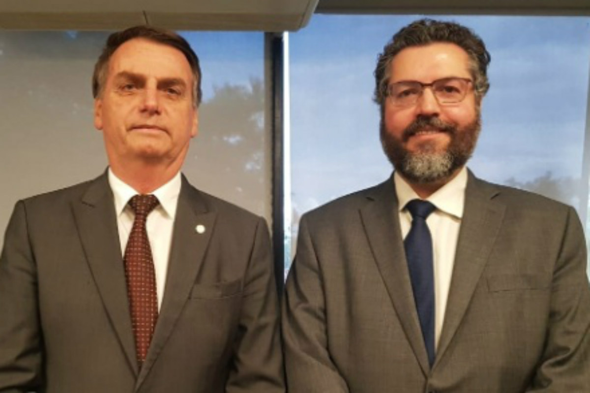 Chanceler de Bolsonaro defendeu Trump como salvação do Ocidente