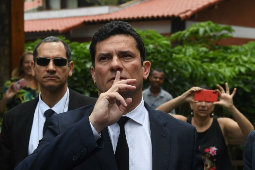 Bolsonaro transfere Coaf para Ministério da Justiça