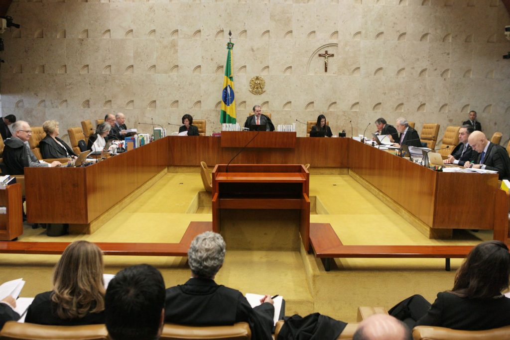 Senado aprova aumento de 16% para ministros do STF