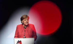 Para Merkel, acordo UE-Mercosul fica mais difícil com Bolsonaro