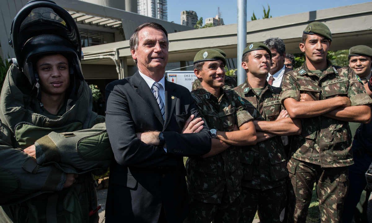 Quem segura Bolsonaro é o exército de ocupação