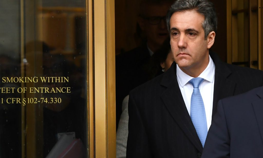 Ex-advogado de Trump é condenado a três anos de prisão