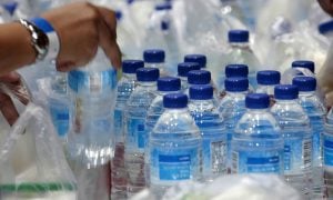 União Europeia decide proibir plástico descartável