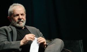 Possível liberação de Lula acirra ânimos de procuradores e políticos